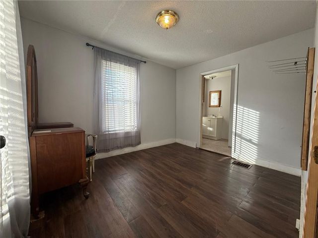 1100 S Ann Street, Independence, MO 64056