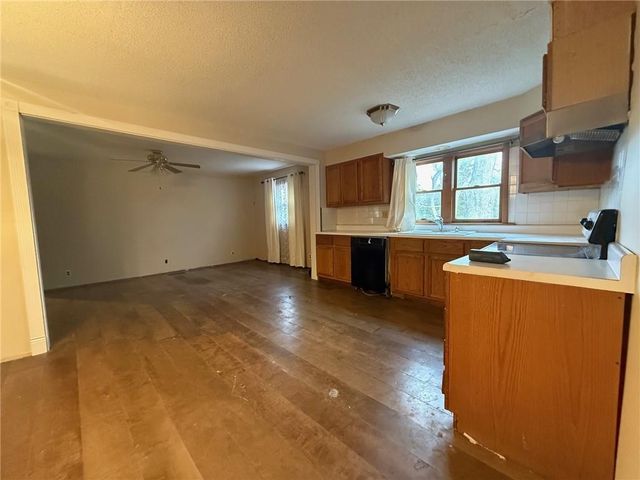 1100 S Ann Street, Independence, MO 64056