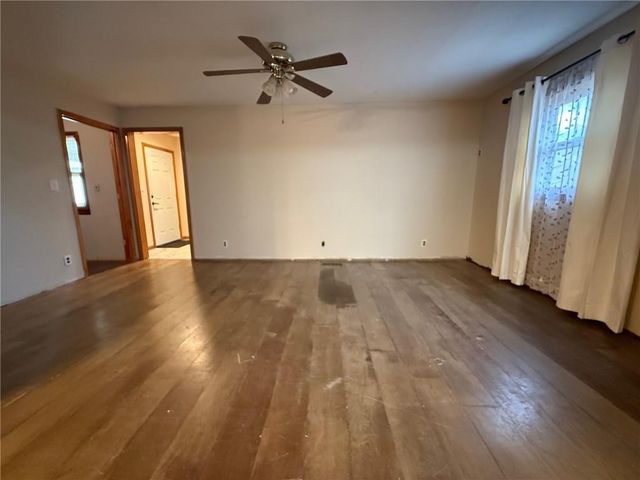 1100 S Ann Street, Independence, MO 64056