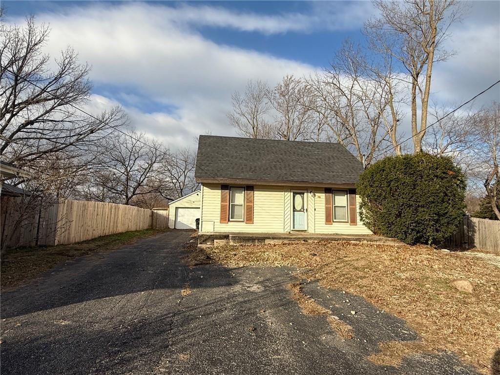 1100 S Ann Street, Independence, MO 64056