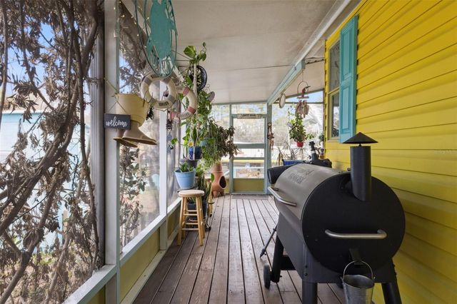 26142 ROSE LANE, Astatula, FL 34705