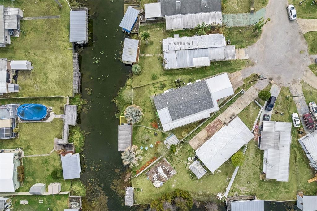 Image 23 of property listing at 26142 ROSE LANE, Astatula, FL 34705