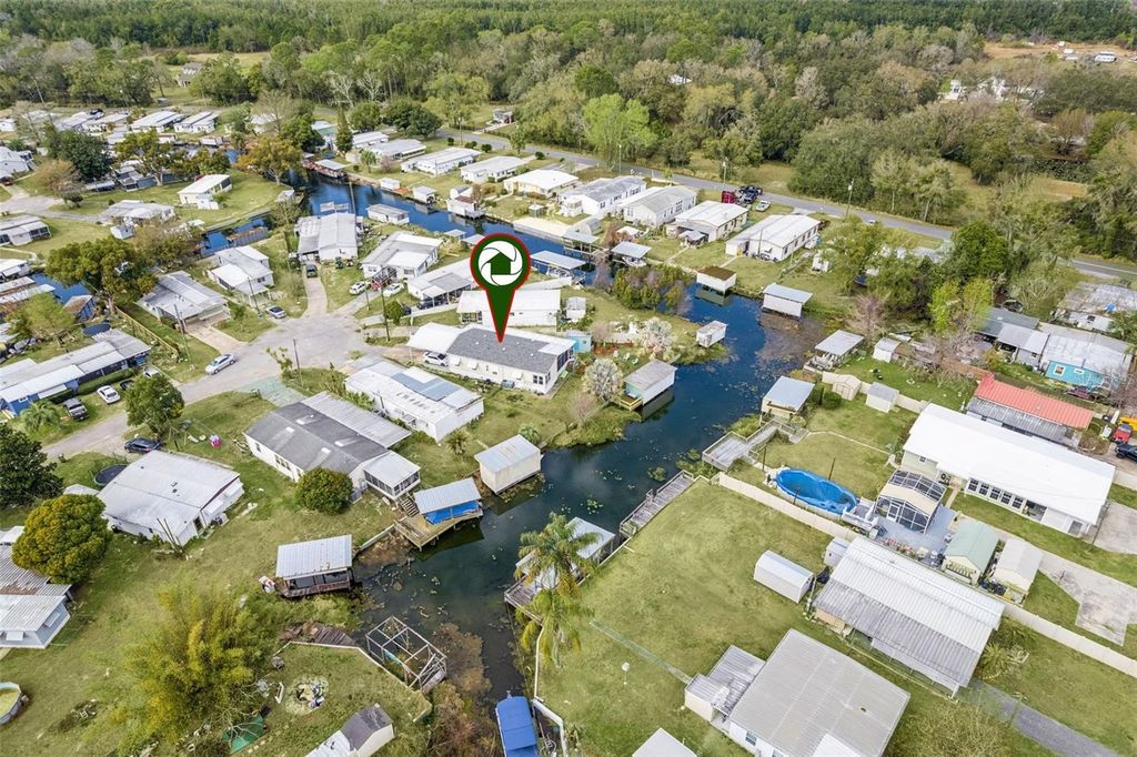 Image 30 of property listing at 26142 ROSE LANE, Astatula, FL 34705