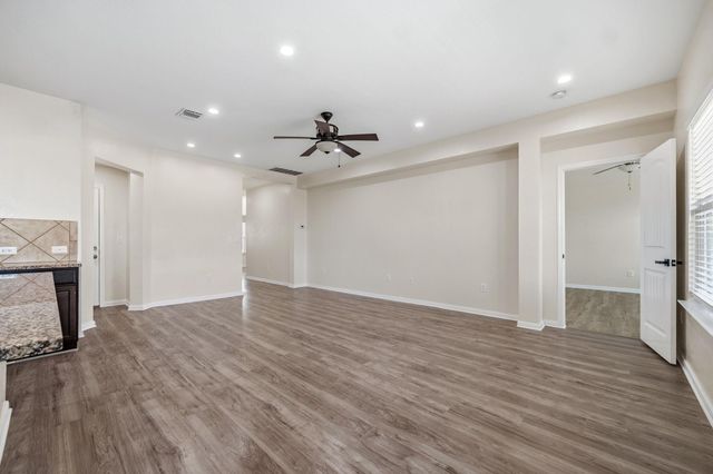 197 Voss, Kyle, TX 78640