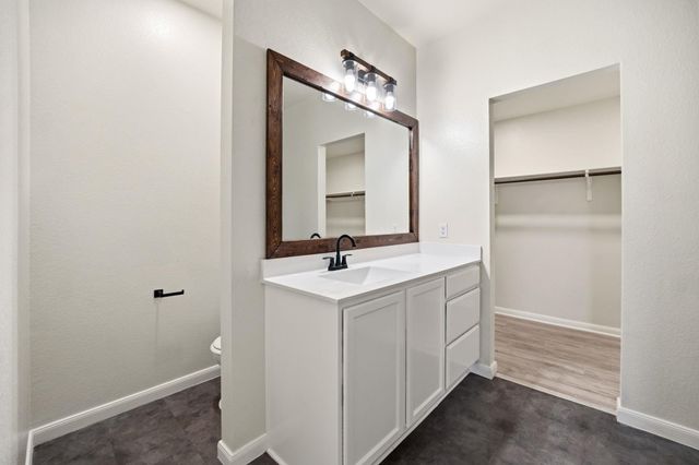 197 Voss, Kyle, TX 78640