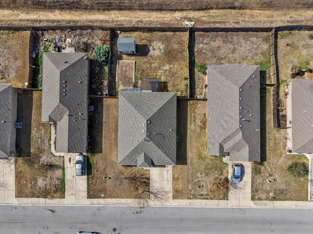 197 Voss, Kyle, TX 78640