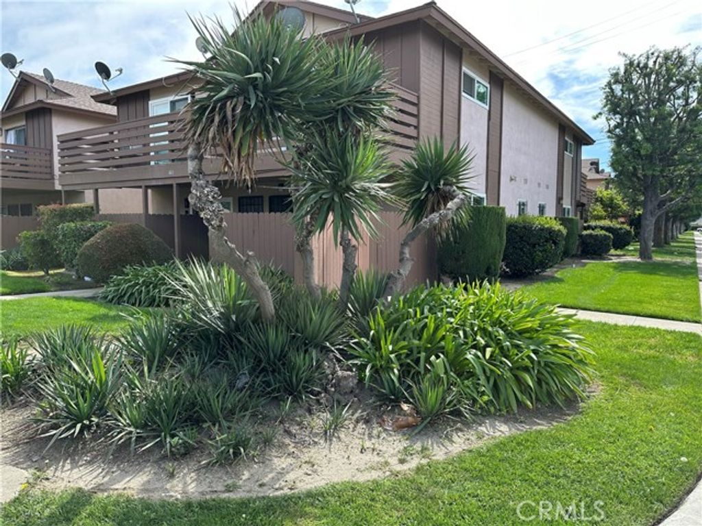 440 W Orangewood C, Anaheim, CA 92802