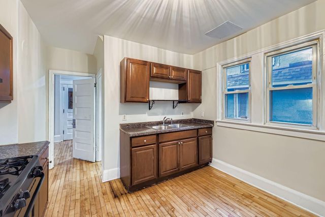 2939 Russell Avenue N, Minneapolis, MN 55411