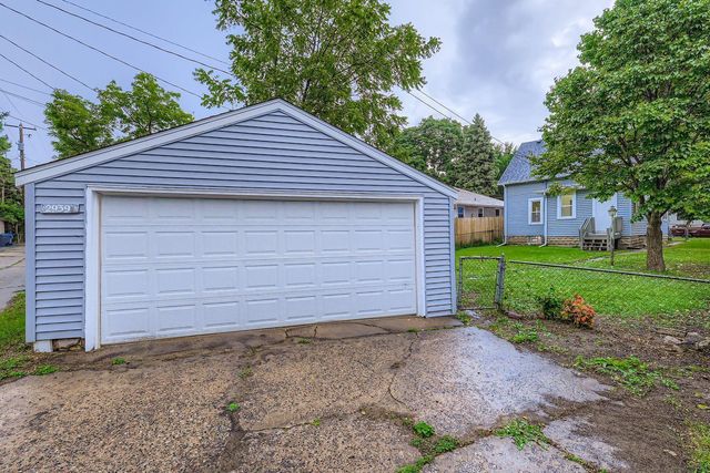 2939 Russell Avenue N, Minneapolis, MN 55411