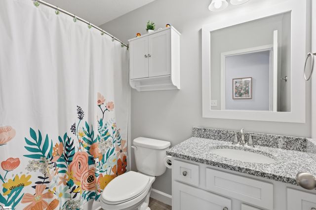 246 R C Thompson Road, Chesnee, SC 29323