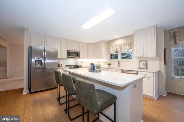 824 WAVERLY RD, Kennett Square, PA 19348