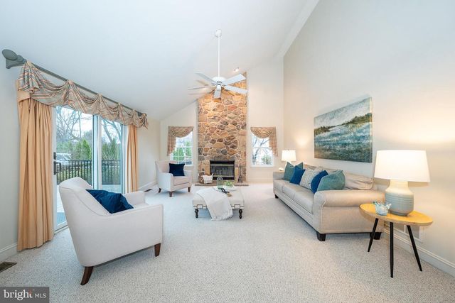 824 WAVERLY RD, Kennett Square, PA 19348
