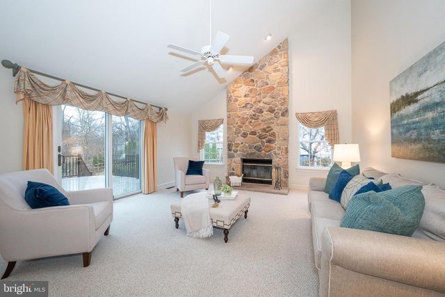 824 WAVERLY RD, Kennett Square, PA 19348