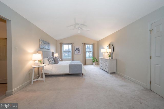 824 WAVERLY RD, Kennett Square, PA 19348