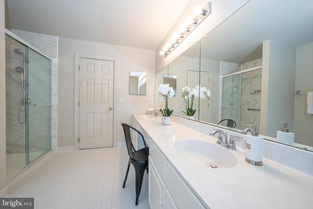 824 WAVERLY RD, Kennett Square, PA 19348