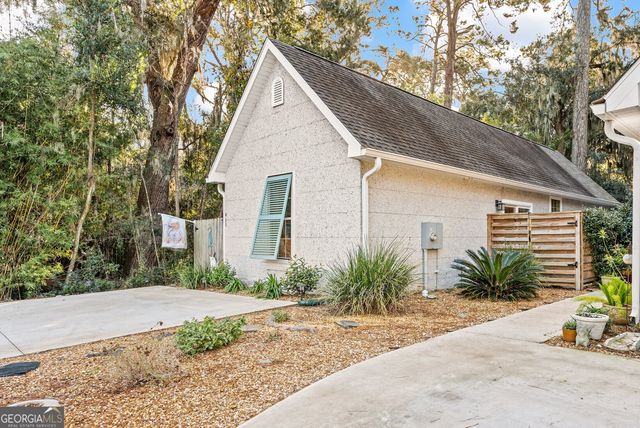423 Palmetto Street, St. Simons, GA 31522