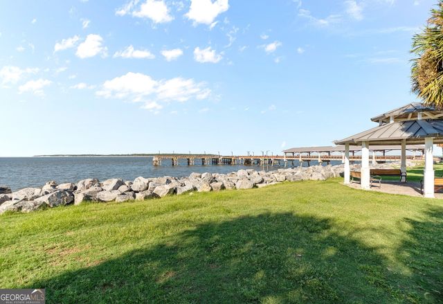 423 Palmetto Street, St. Simons, GA 31522