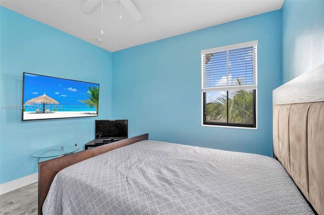 9712 W 34th Ln 0, Hialeah, FL 33018