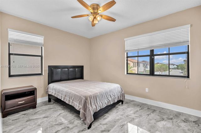 9712 W 34th Ln 0, Hialeah, FL 33018