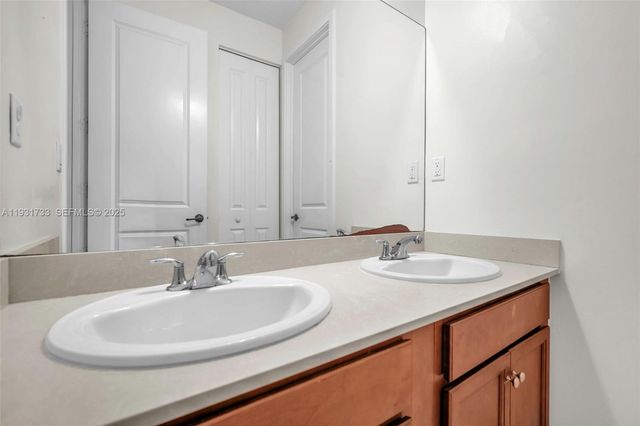 9712 W 34th Ln 0, Hialeah, FL 33018