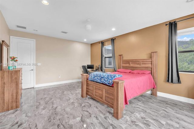 9712 W 34th Ln 0, Hialeah, FL 33018