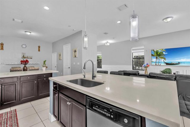 9712 W 34th Ln 0, Hialeah, FL 33018