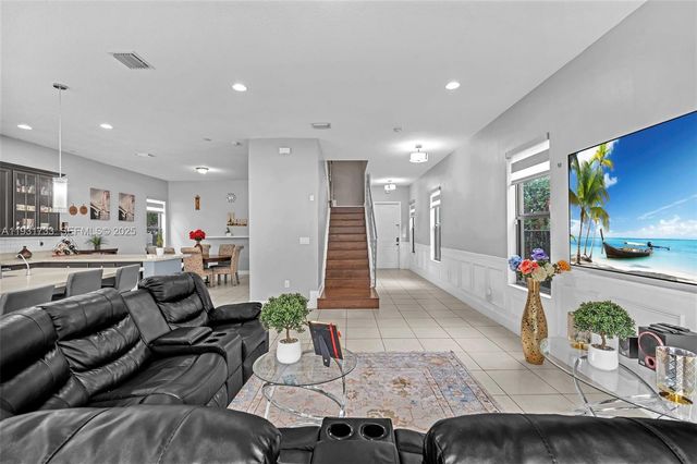 9712 W 34th Ln 0, Hialeah, FL 33018