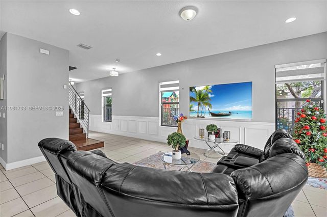 9712 W 34th Ln 0, Hialeah, FL 33018