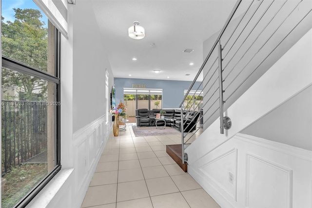 9712 W 34th Ln 0, Hialeah, FL 33018