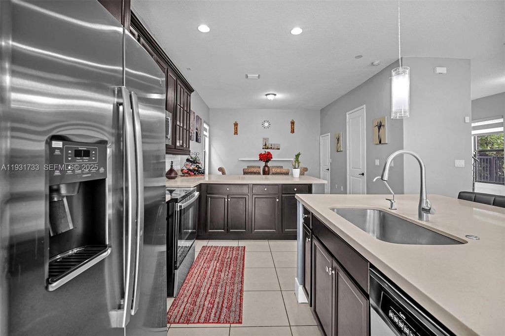 9712 W 34th Ln 0, Hialeah, FL 33018