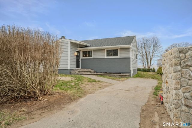 1092 Ocean Avenue, New London, CT 06320