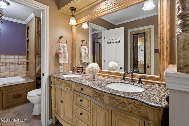 316 Fox Hollow, Canton, MS 39046