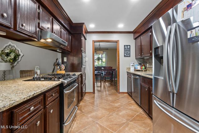316 Fox Hollow, Canton, MS 39046