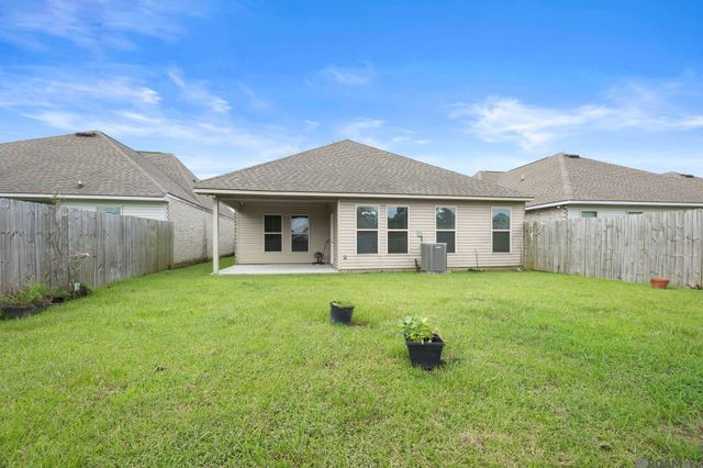 10025 Ole Millstead Ct, Baton Rouge, LA 70816