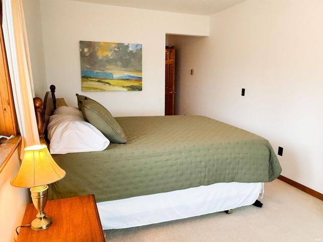 1622 Bessmore Park Road, Rochester, IN 46975