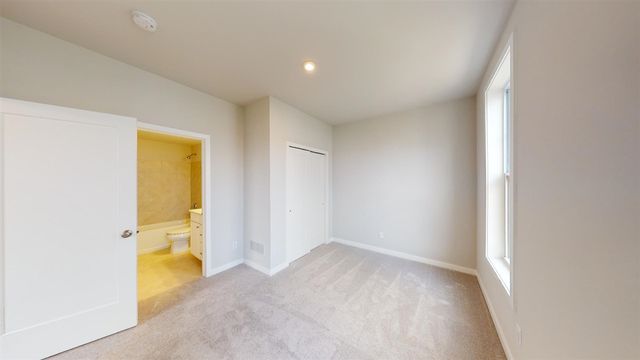 2877 Rayfield Avenue, Ann Arbor, MI 48105