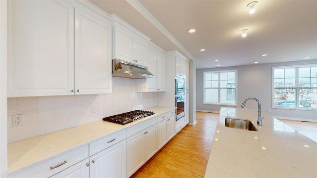 2877 Rayfield Avenue, Ann Arbor, MI 48105