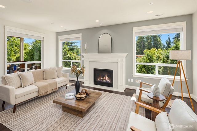 5402 165th Place SW, Lynnwood, WA 98037