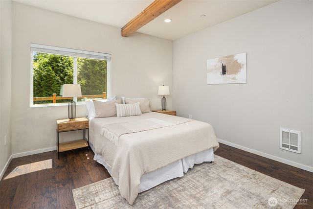 5402 165th Place SW, Lynnwood, WA 98037