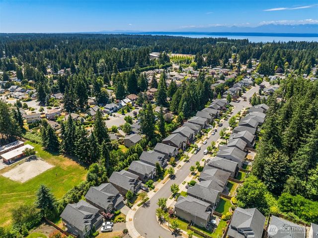 5402 165th Place SW, Lynnwood, WA 98037
