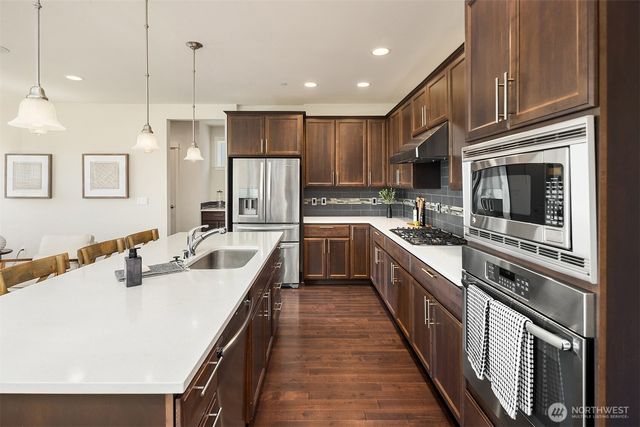 5402 165th Place SW, Lynnwood, WA 98037