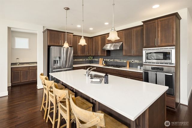 5402 165th Place SW, Lynnwood, WA 98037