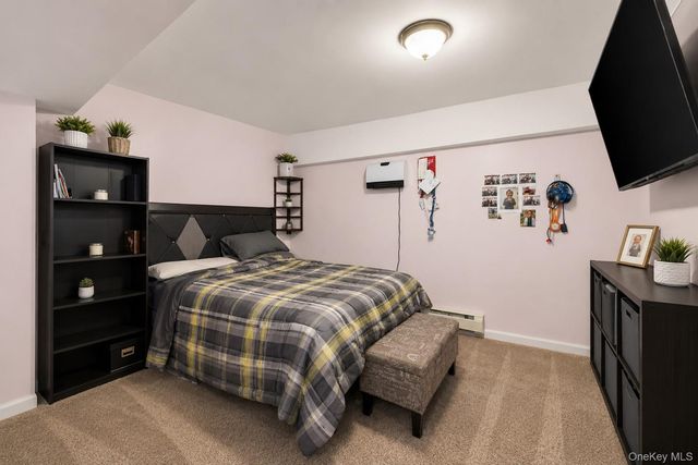 960 E 221st Street, Bronx, NY 10469