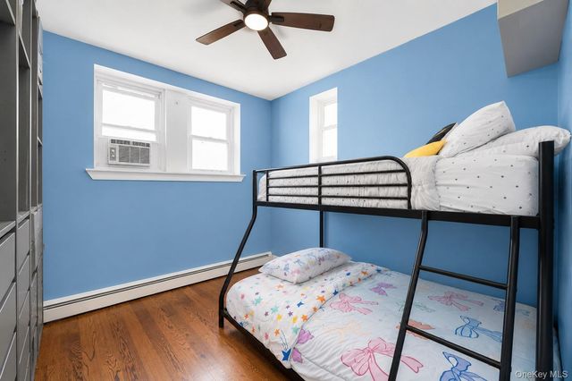 960 E 221st Street, Bronx, NY 10469