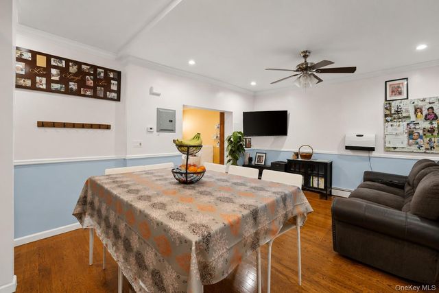 960 E 221st Street, Bronx, NY 10469