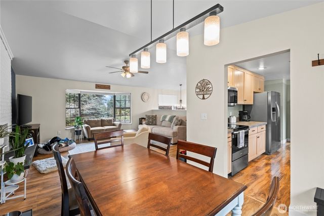 312 Point Fosdick Place NW, Gig Harbor, WA 98335