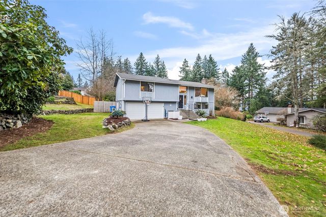312 Point Fosdick Place NW, Gig Harbor, WA 98335