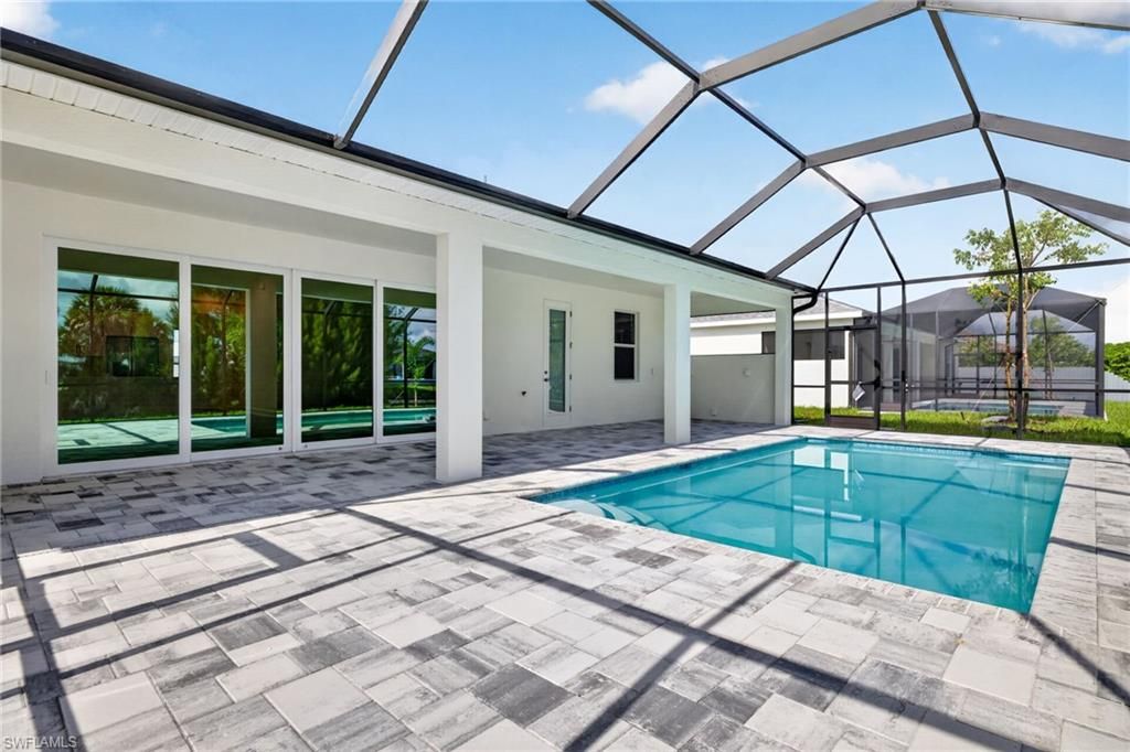 Image 35 of property listing at 629 SW 13th ST, Cape Coral, FL 33914