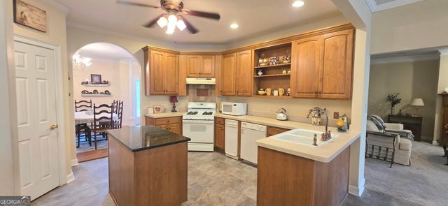 1225 Bent Creek Drive, Mcdonough, GA 30252