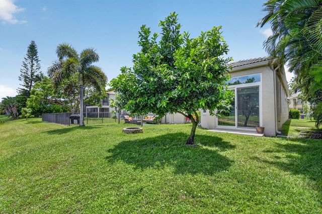 2142 Balsan Way, Wellington, FL 33414